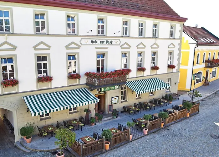 Zur Post Hotel 3*
