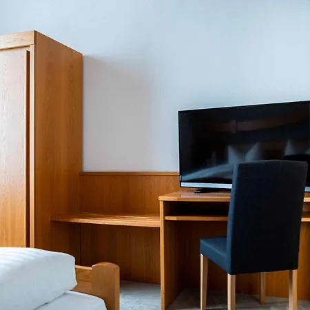 Hotel Zur Post 3*